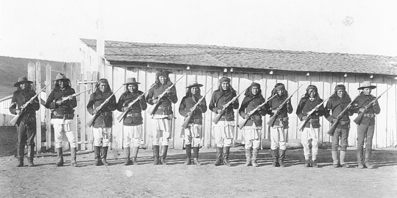 Apachen-Scouts in Fort Wingate, New Mexico, ca. 1880