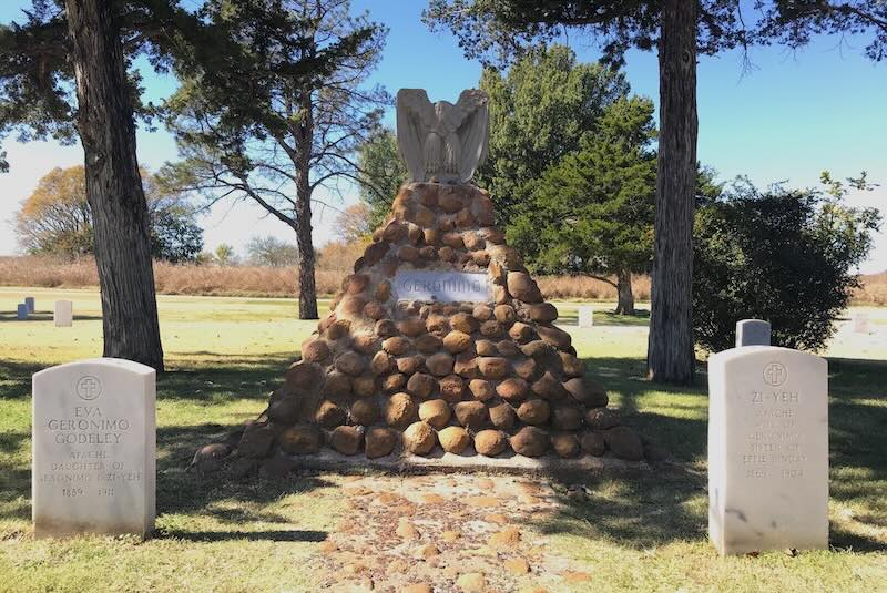 Geronimos Grab in Fort Sill, Oklahoma; hier liegen über 300 Chiricahua-Apachen begraben