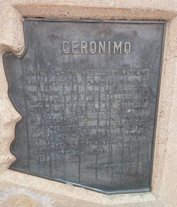 Gedenktafel an Geronimo in der gleichnamigen Ortschaft, Arizona 